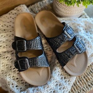 Black Double Buckle Woven Slide On Sandals